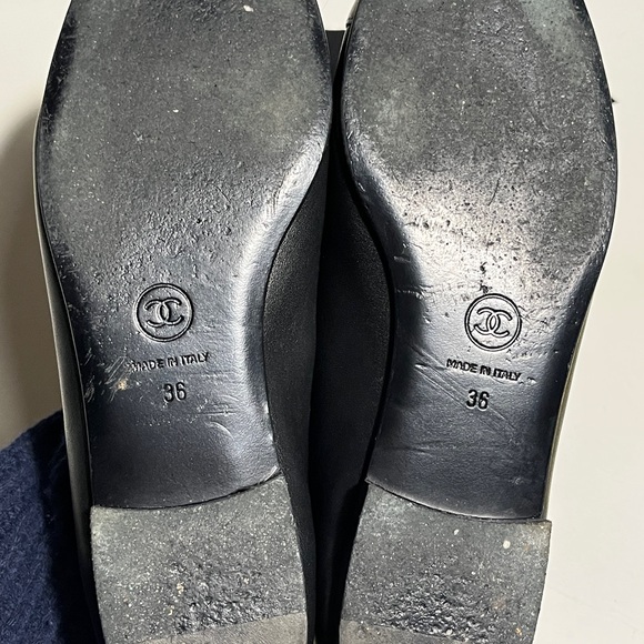 CHANEL Women's Black and Silver Flats - Picture 9 of 10